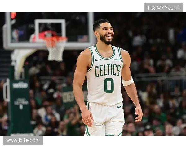 塔图姆领衔绿军险胜步行者哈利伯顿表现出色助力球队奋战 塔图姆领衔绿军险胜步行者哈利伯顿表现出色助力球队奋战